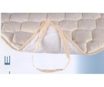 Coprirete Trapuntato Imbottito con Lacci, 100% Cotone