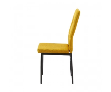 Sedia Adara imbottita in tessuto senape, con struttura metallo colore nero